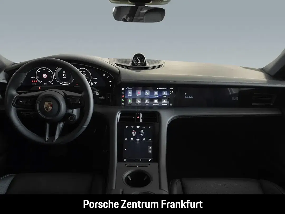 Porsche Taycan - Thumbnail 11