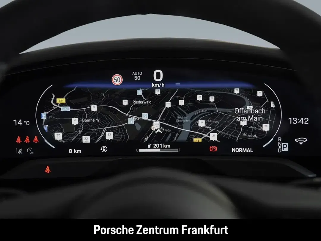 Porsche Taycan - Thumbnail 15