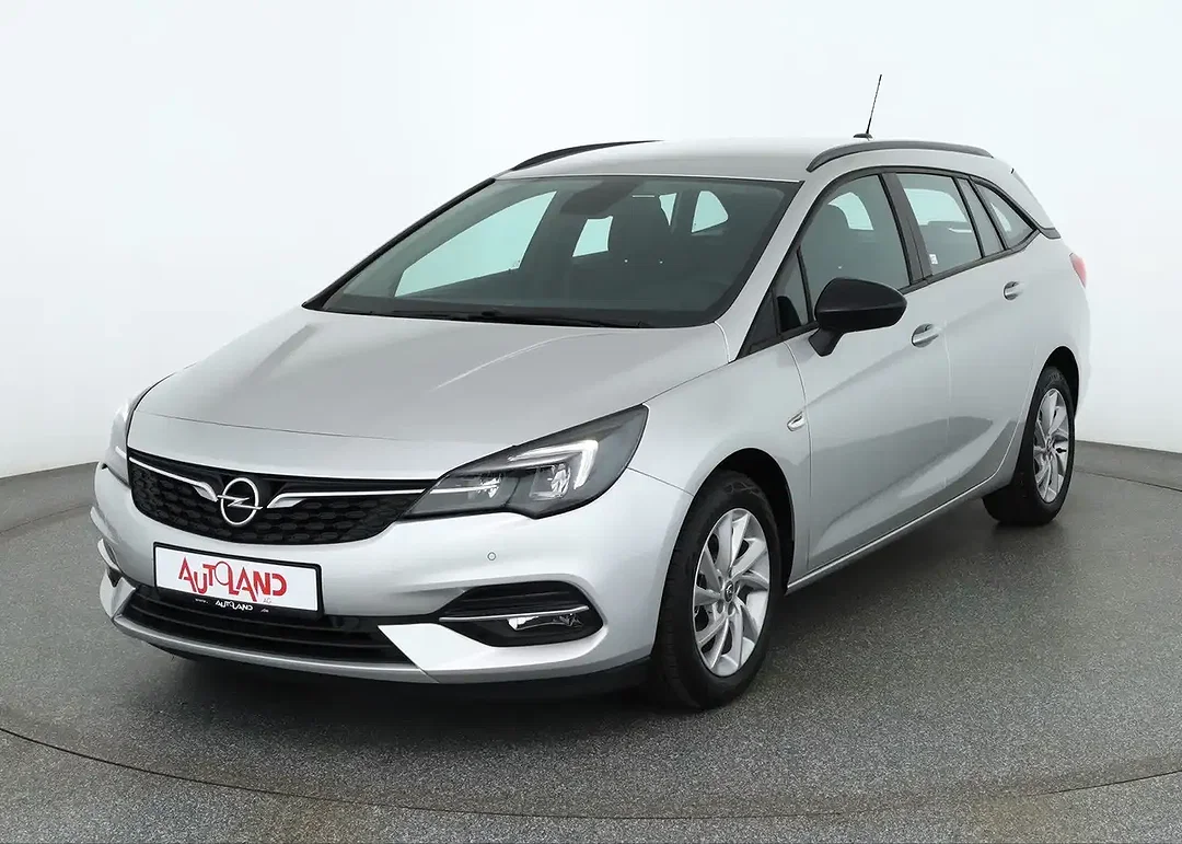Opel Astra - Afbeelding 1