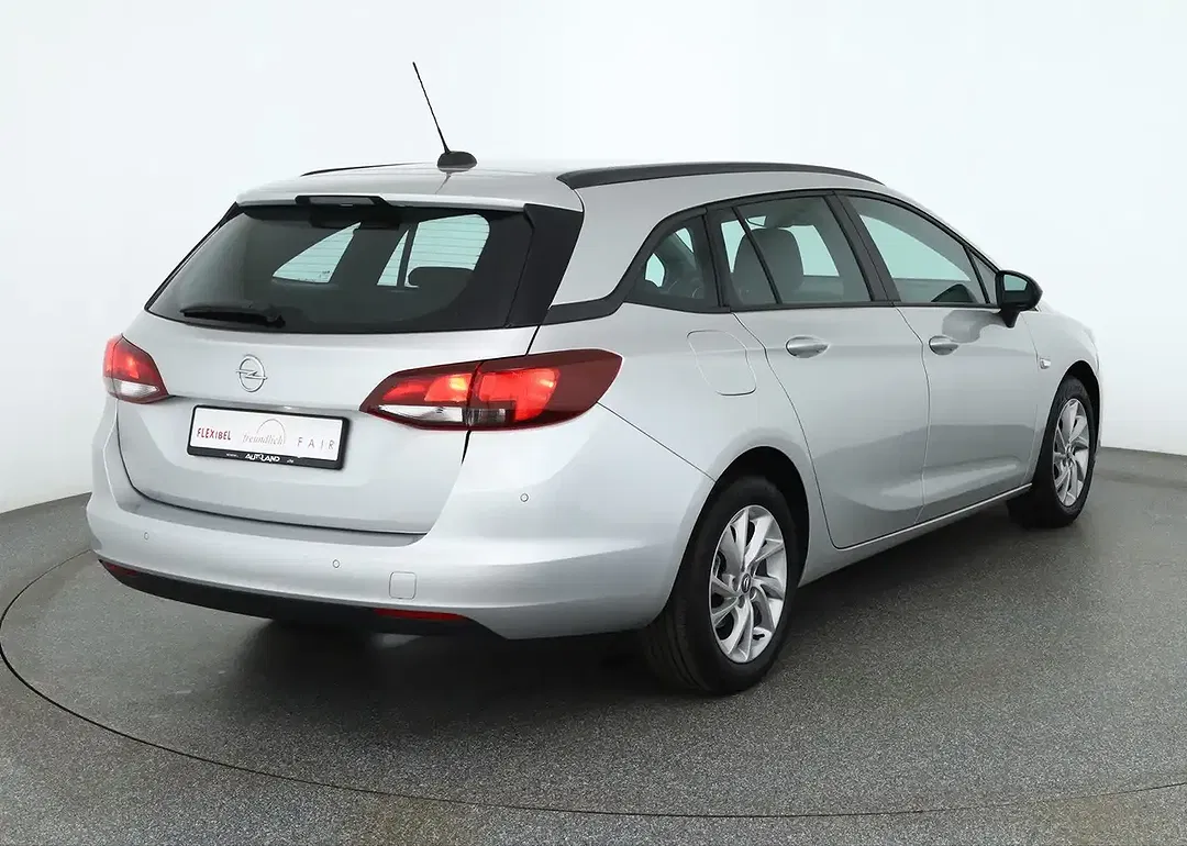 Opel Astra - Thumbnail 5