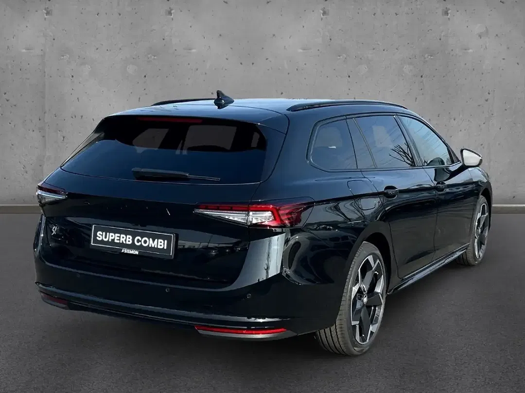 Skoda Superb - Thumbnail 4