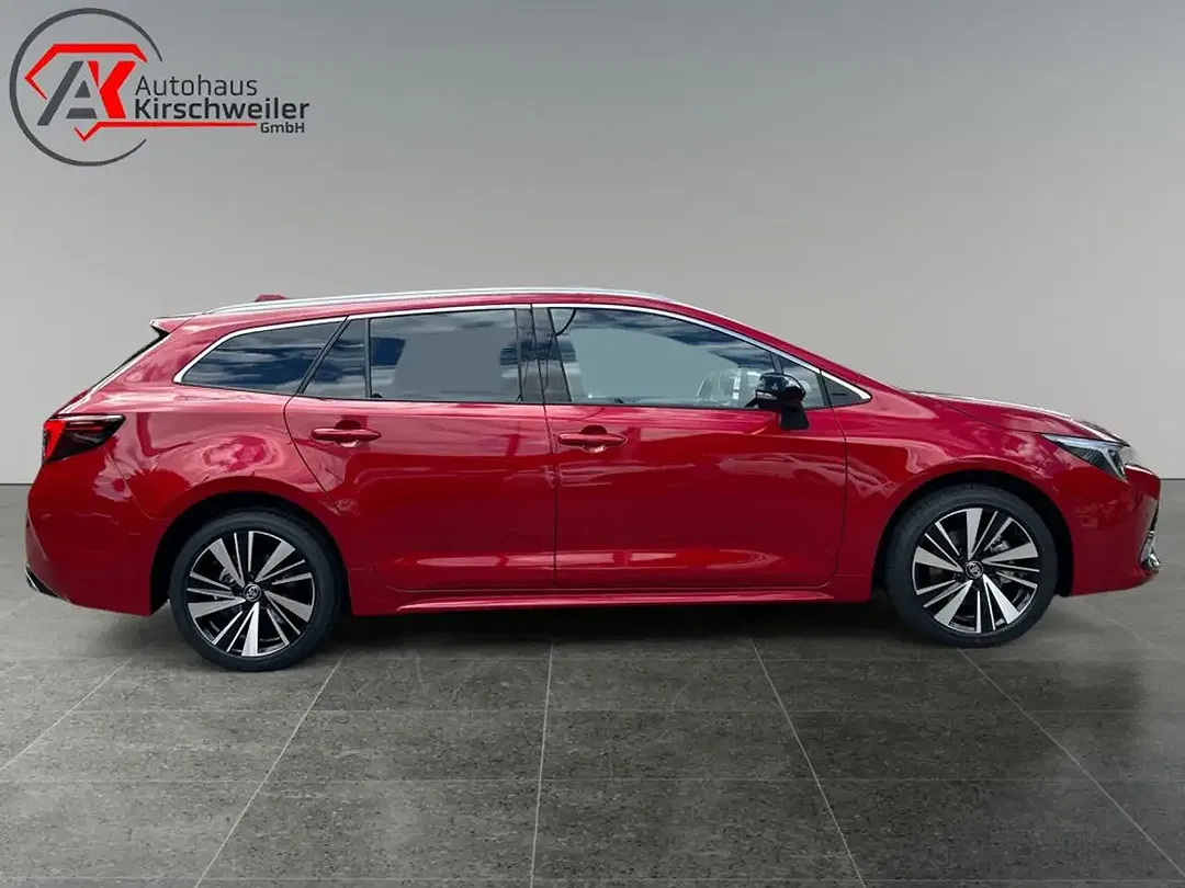 Toyota Corolla - Thumbnail 6