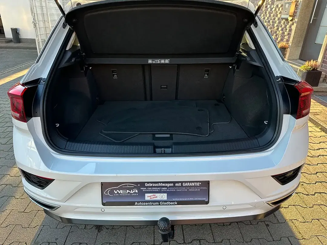 Volkswagen T-Roc - Thumbnail 12