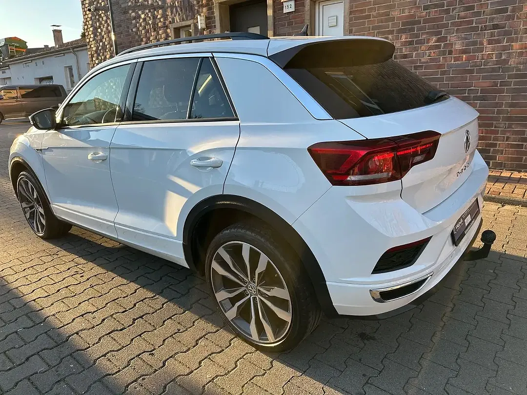 Volkswagen T-Roc - Thumbnail 4