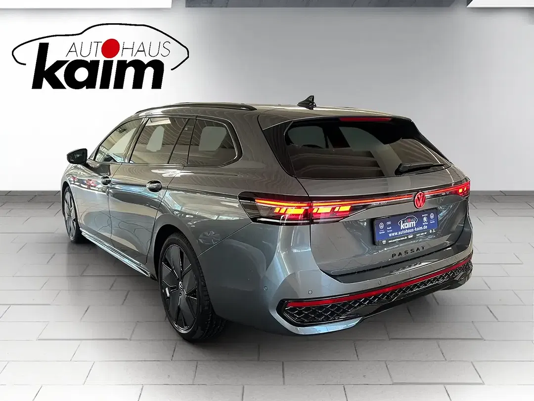 Volkswagen Passat Variant - Thumbnail 3