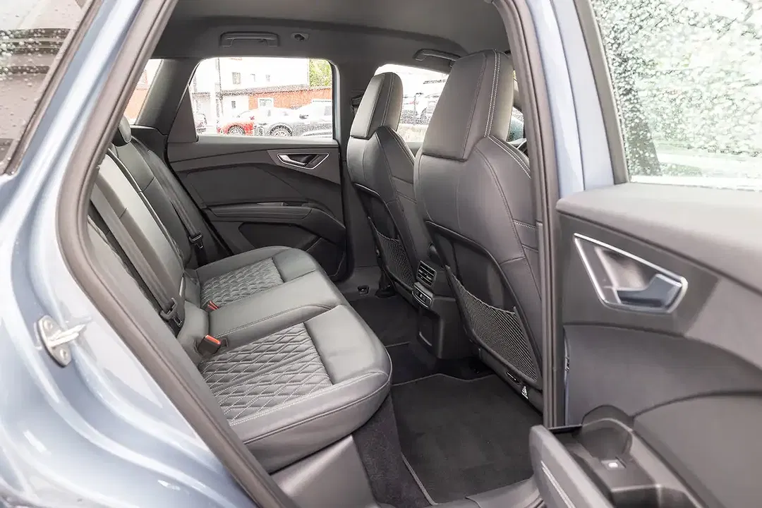 Audi Q4 e-tron - Thumbnail 6