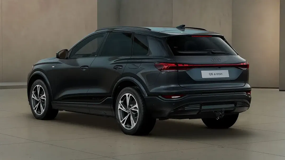 Audi Q6 e-tron - Thumbnail 1
