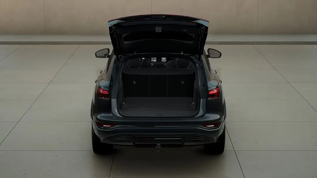 Audi Q6 e-tron - Thumbnail 5