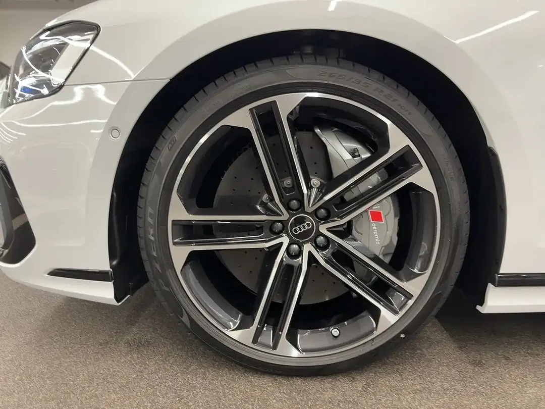 Audi S8 - Thumbnail 10