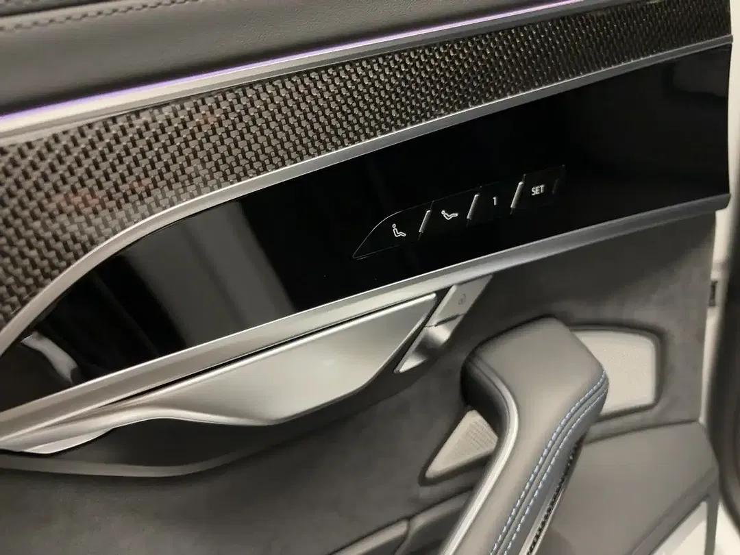 Audi S8 - Thumbnail 15