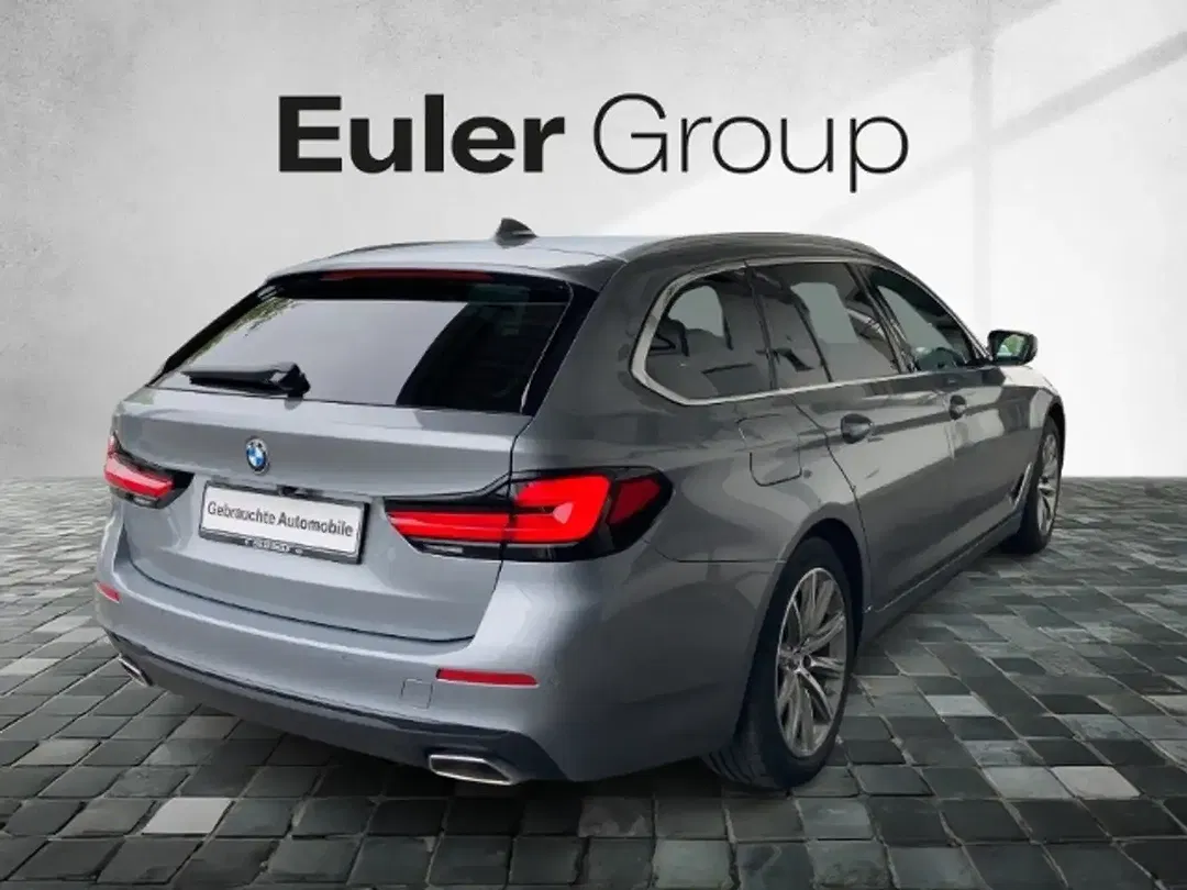 BMW 520 - Thumbnail 4