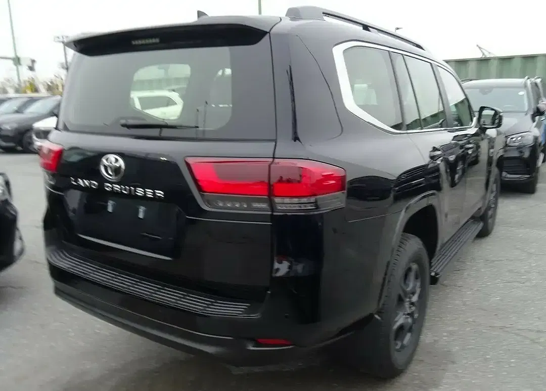 Toyota Land Cruiser - Thumbnail 7