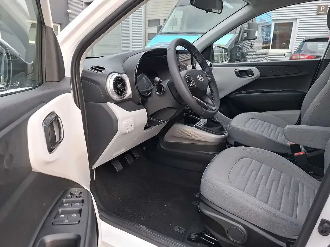 Hyundai i10 - Thumbnail 7