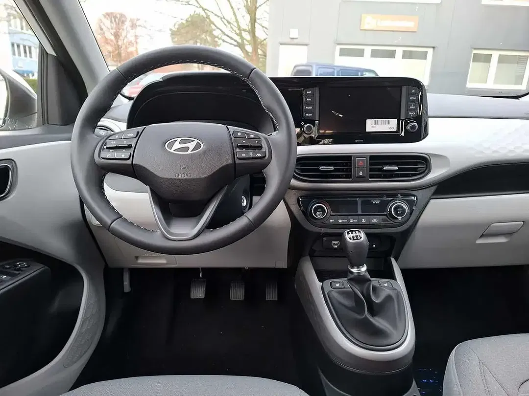 Hyundai i10 - Thumbnail 8