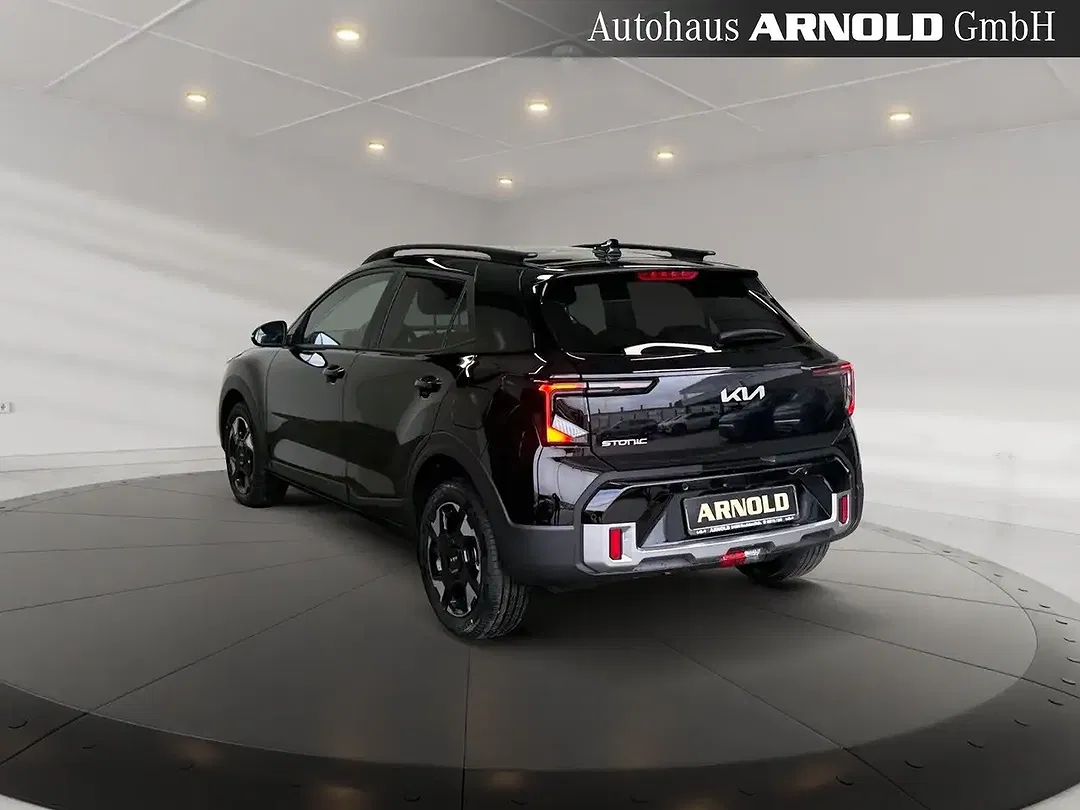 Kia Stonic - Thumbnail 3