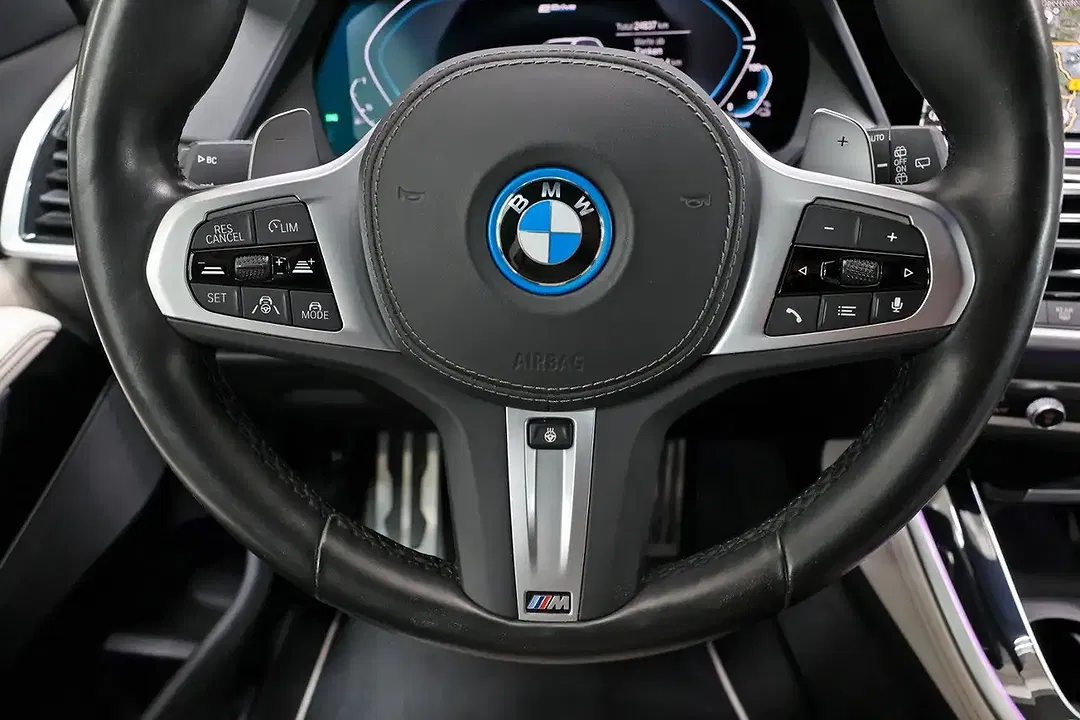 BMW X5 - Thumbnail 13