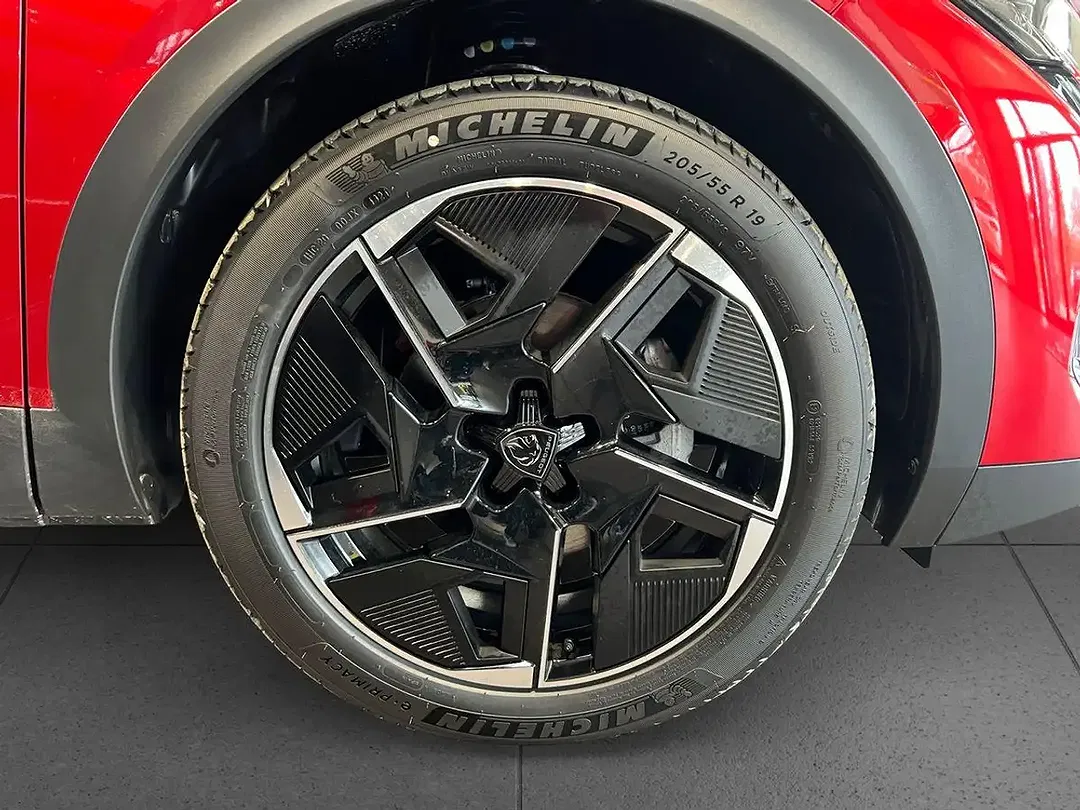 Peugeot 408 - Thumbnail 5