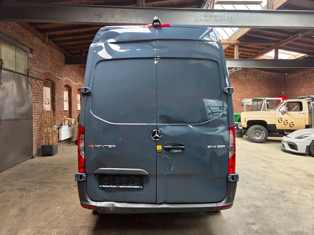 Mercedes-Benz Sprinter - Thumbnail 6