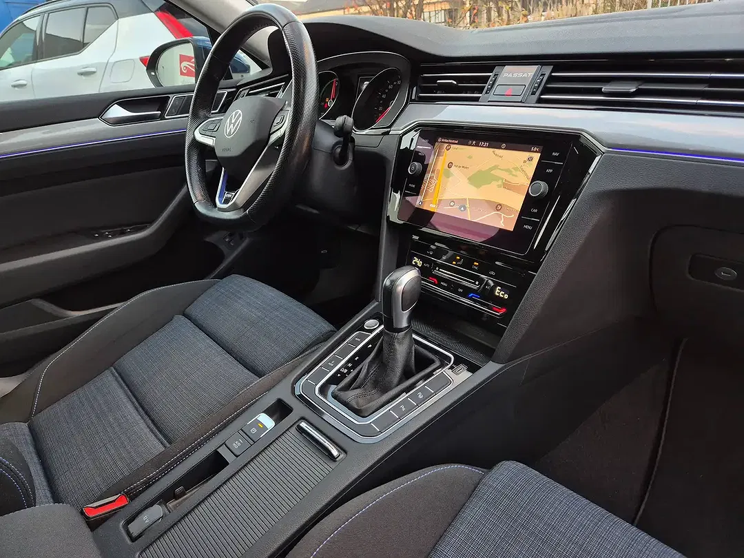 Volkswagen Passat Variant - Thumbnail 10