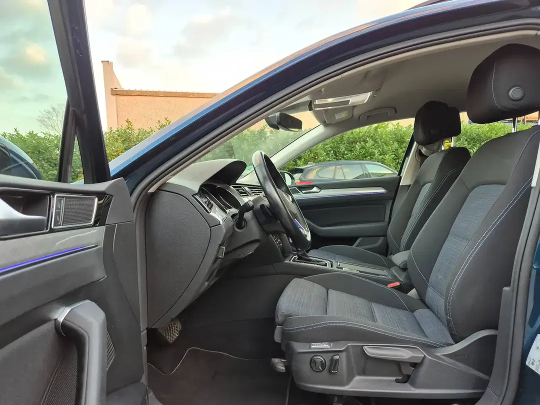 Volkswagen Passat Variant - Thumbnail 15