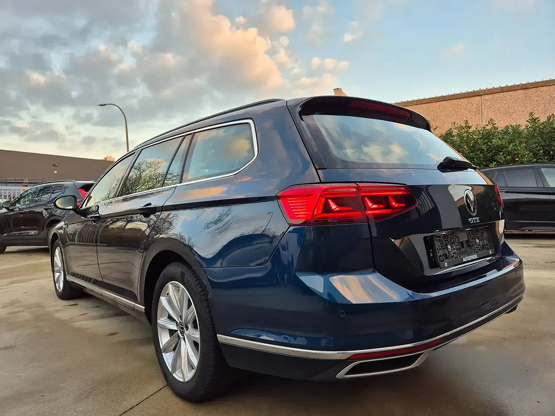 Volkswagen Passat Variant - Thumbnail 5