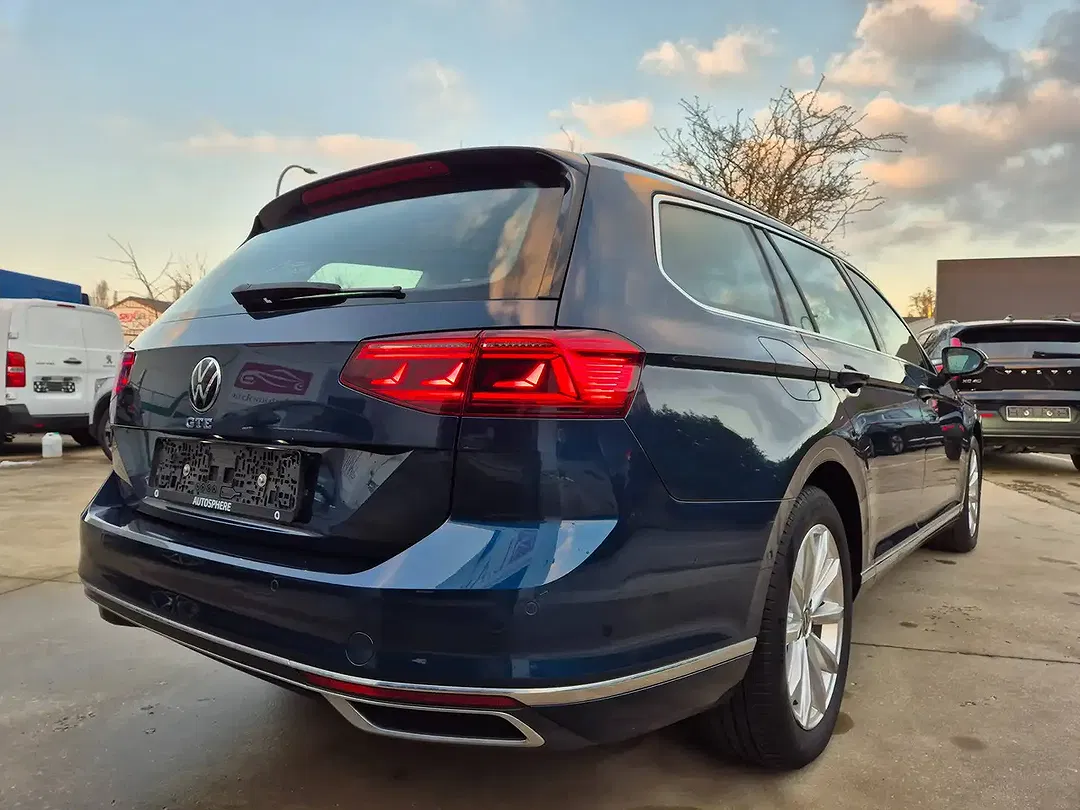 Volkswagen Passat Variant - Thumbnail 7