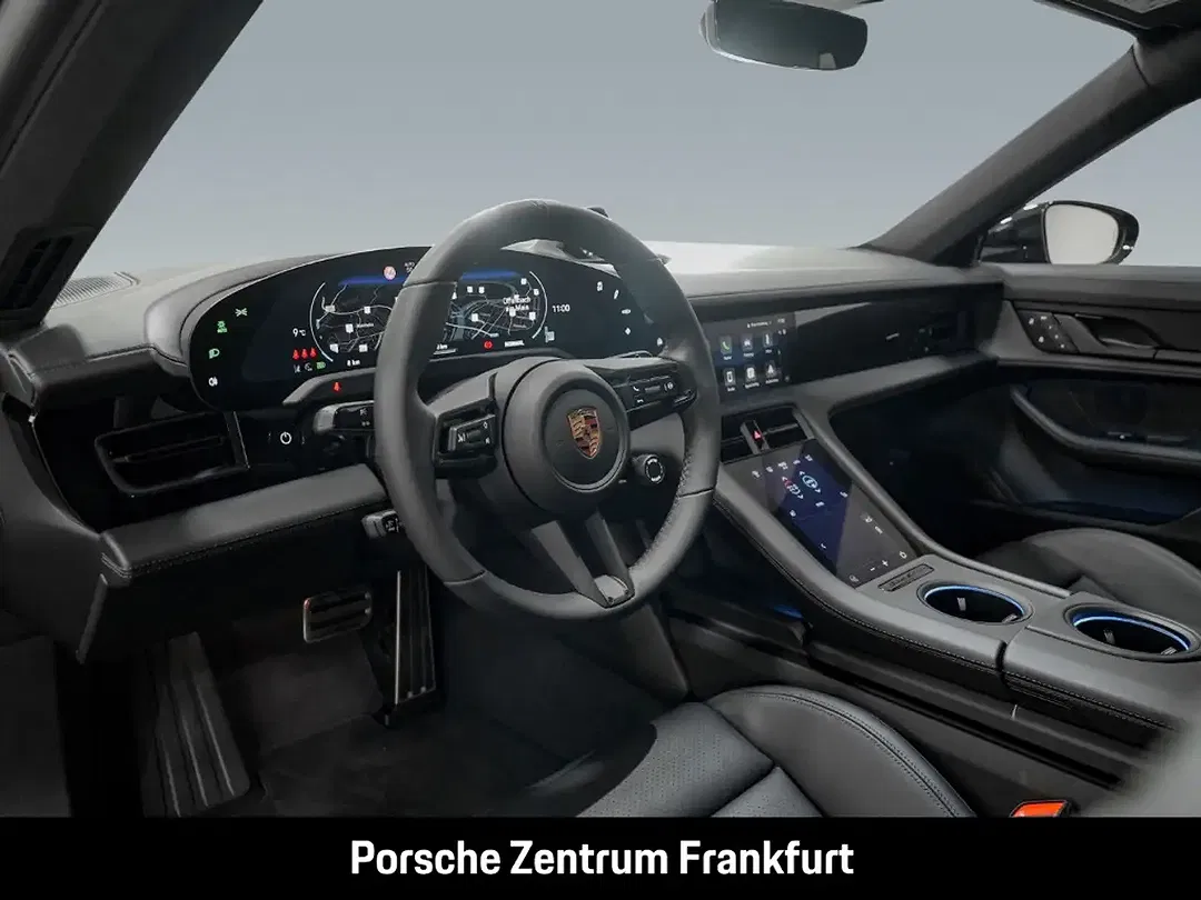 Porsche Taycan - Thumbnail 7