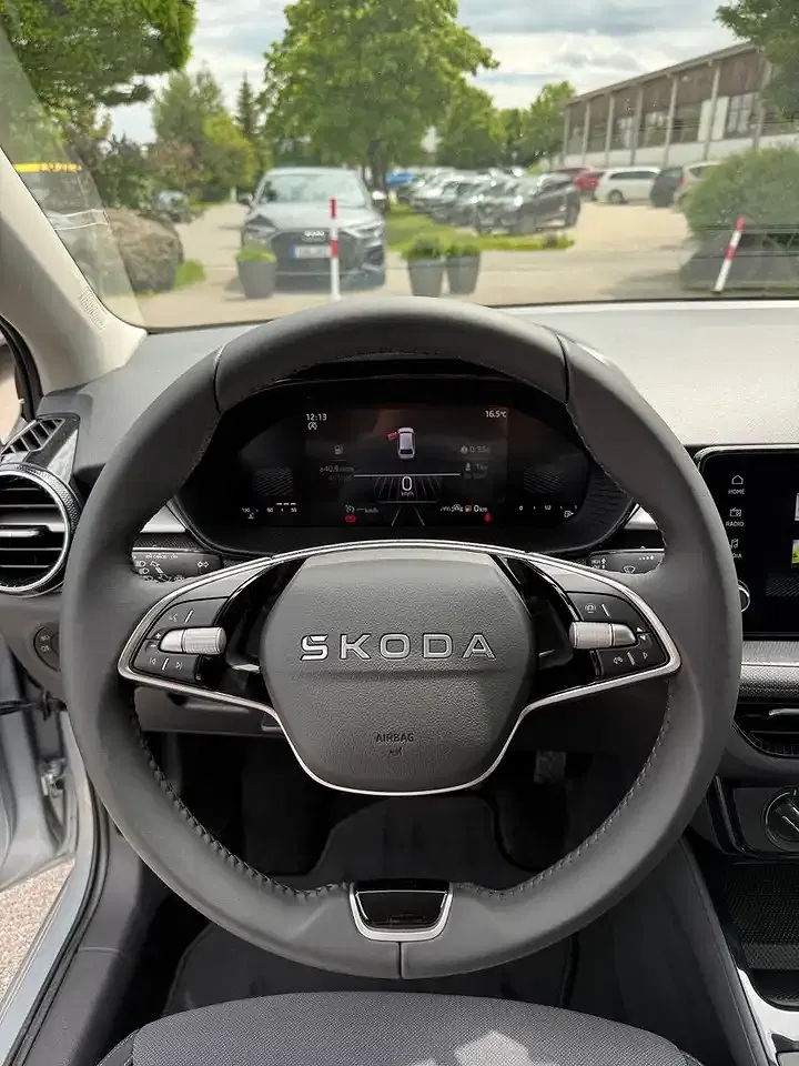 Skoda Fabia - Thumbnail 12