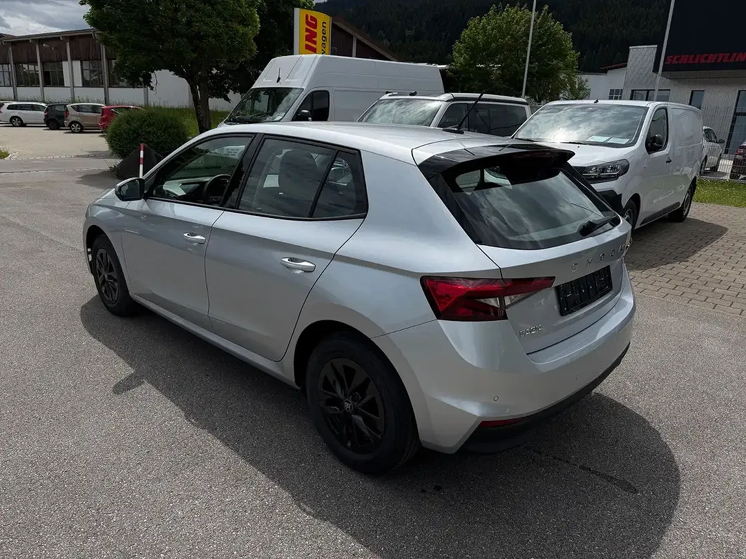 Skoda Fabia - Thumbnail 4