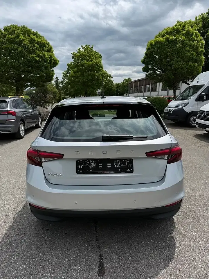 Skoda Fabia - Thumbnail 5