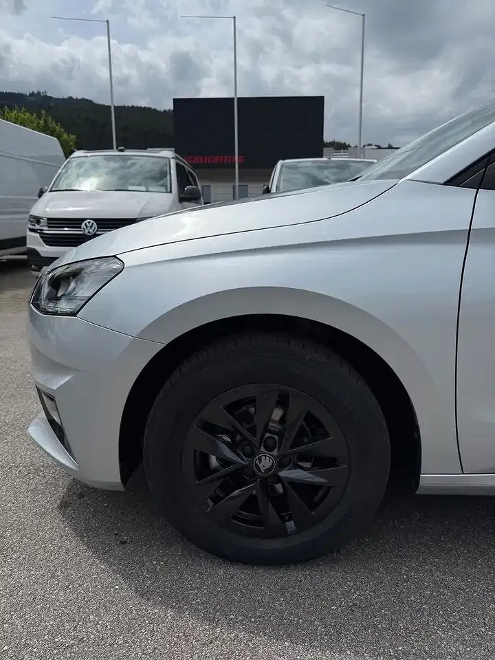 Skoda Fabia - Thumbnail 9