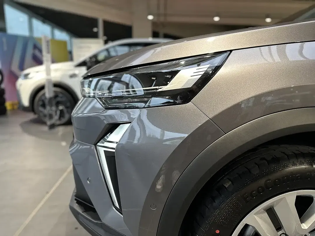 Renault Captur - Thumbnail 6