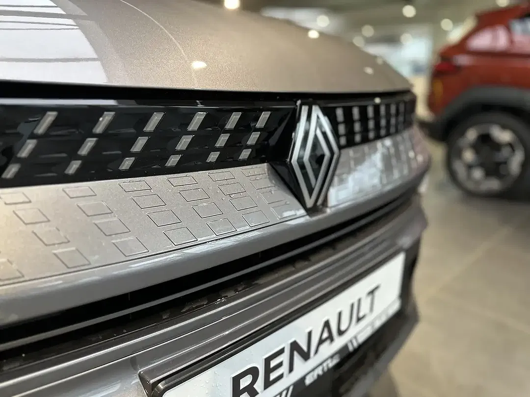 Renault Captur - Thumbnail 9