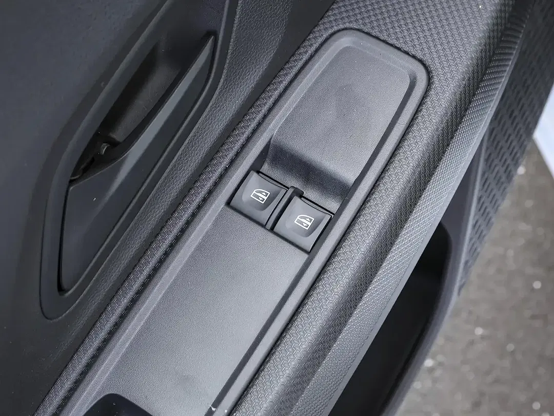 Dacia Sandero - Thumbnail 12