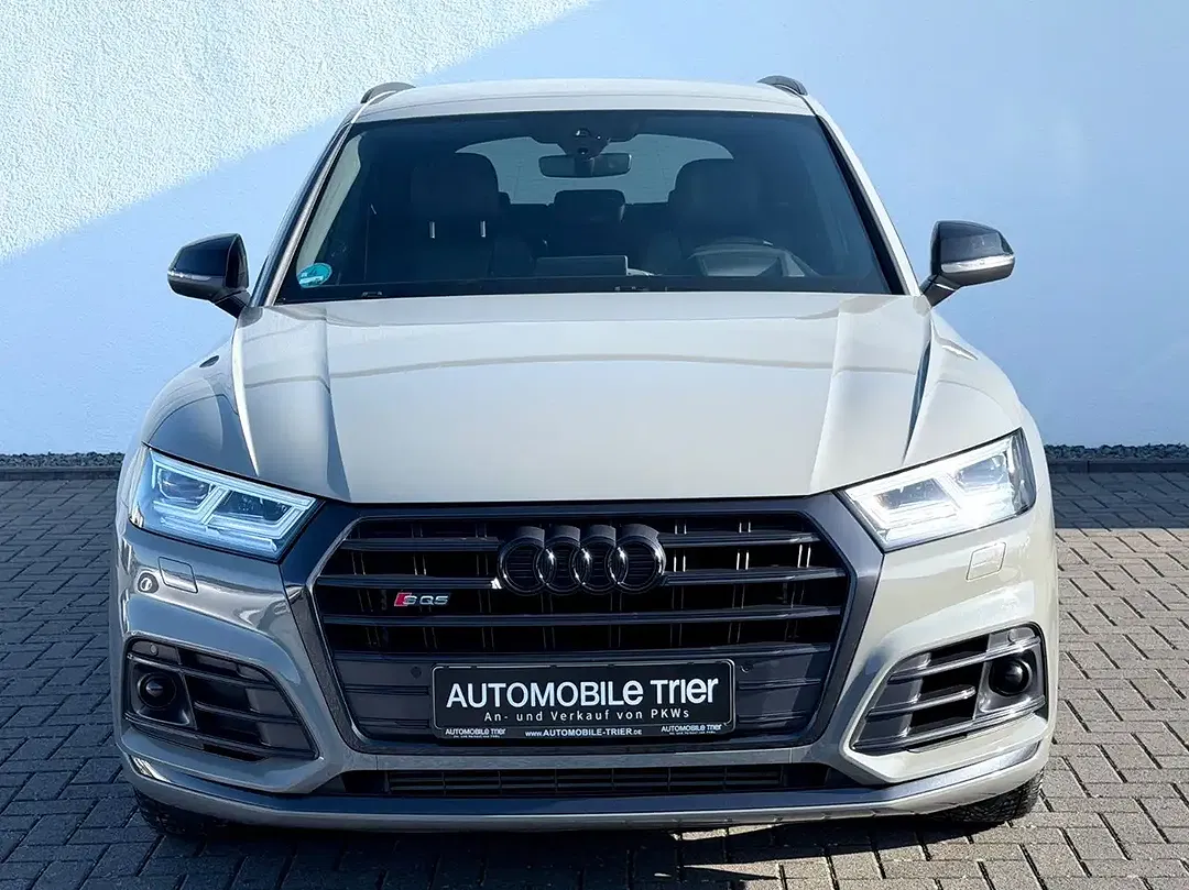 Audi SQ5 - Thumbnail 2