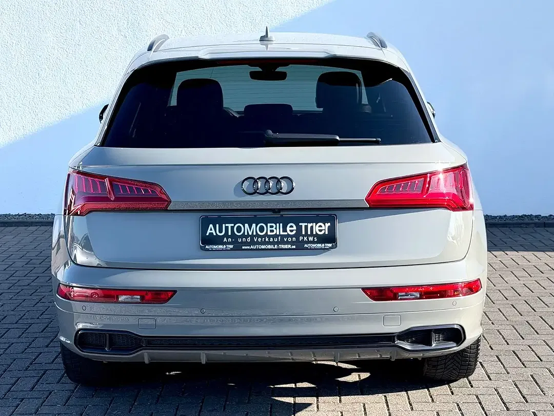 Audi SQ5 - Thumbnail 6
