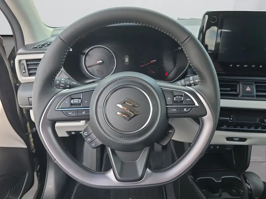 Suzuki Swift - Thumbnail 10