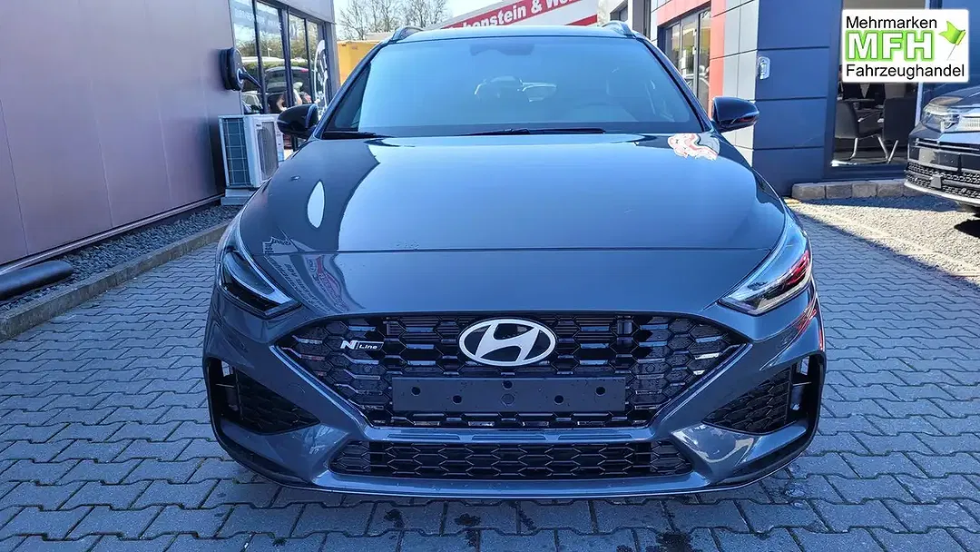 Hyundai i30 - Thumbnail 2