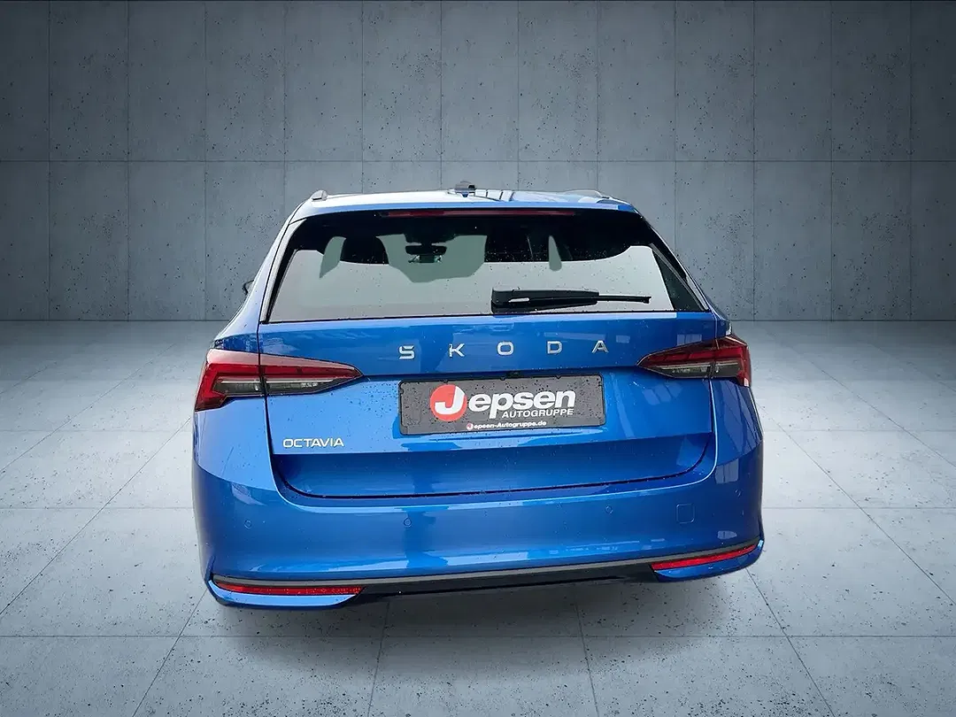 Skoda Octavia - Thumbnail 4