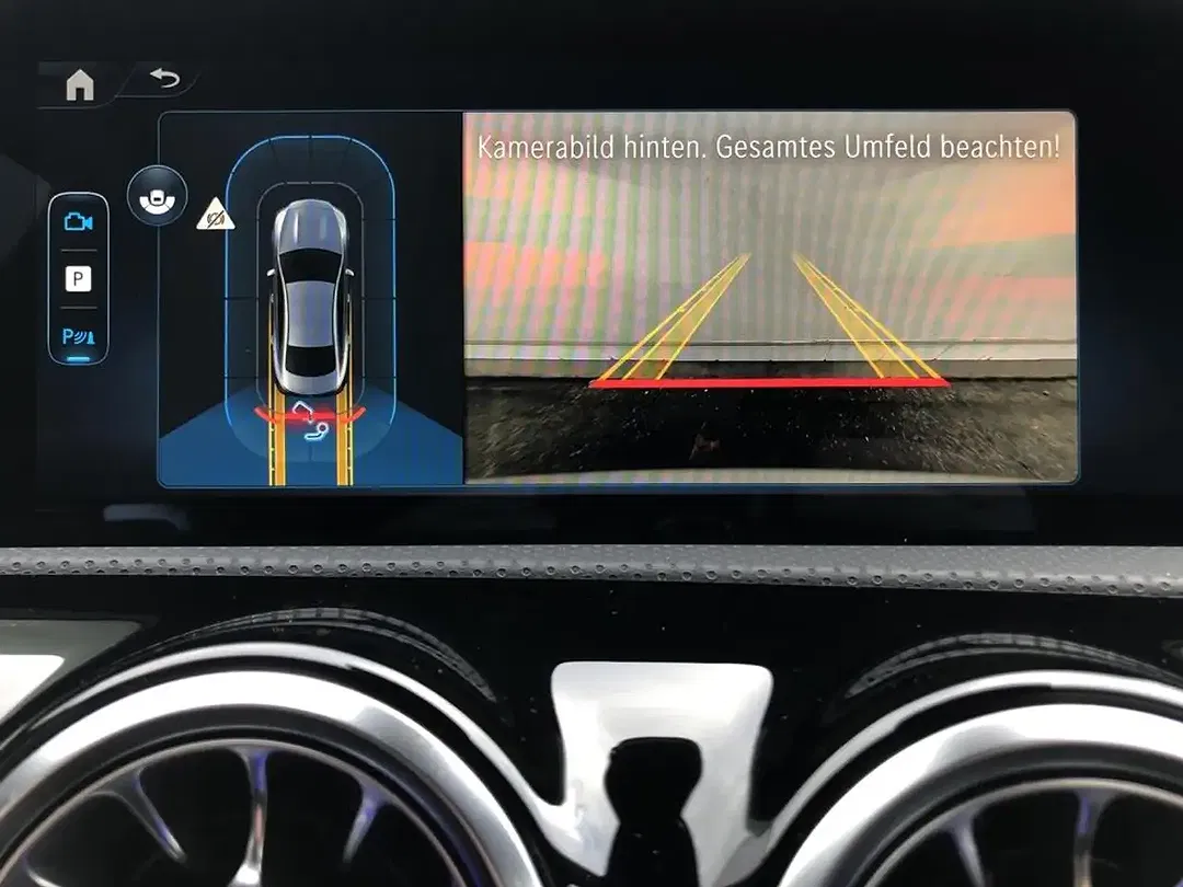 Mercedes-Benz CLA 180 - Thumbnail 6