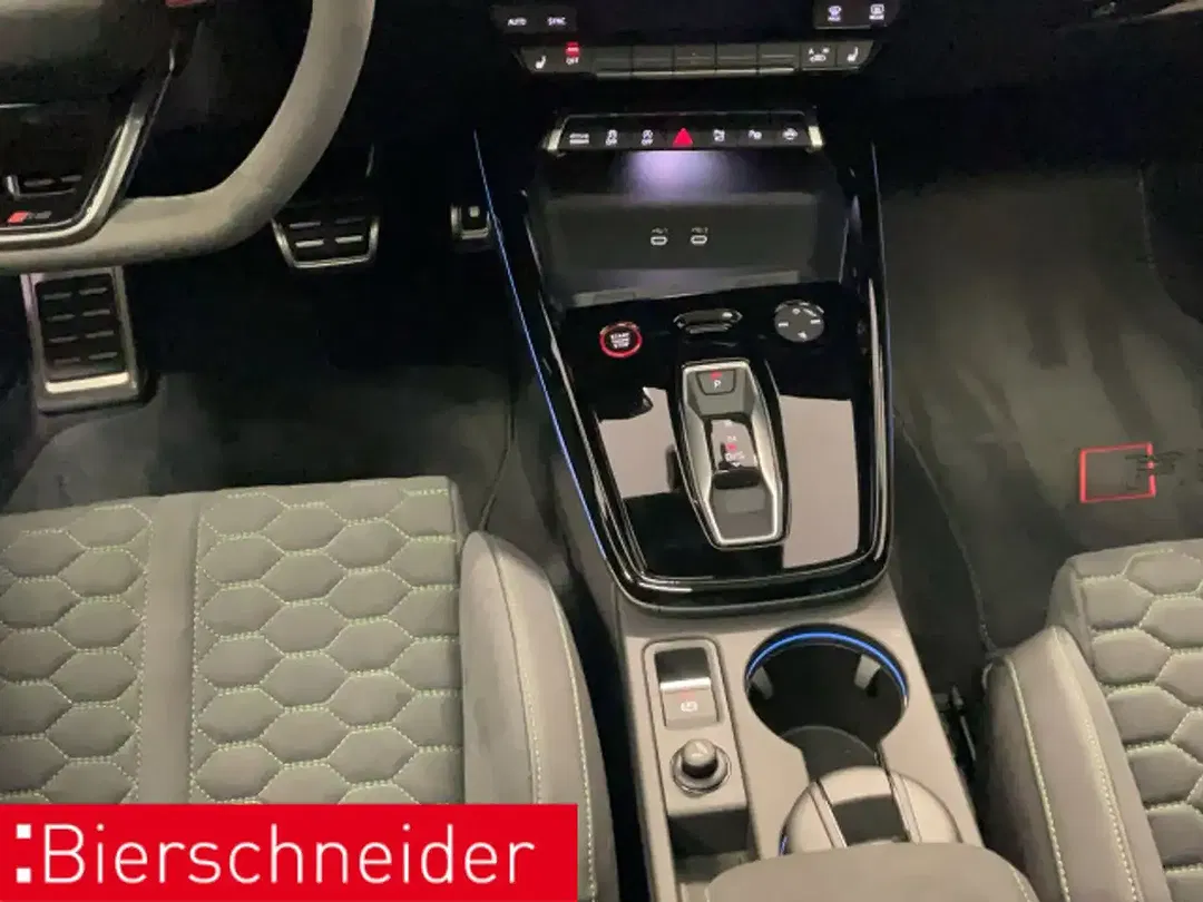 Audi RS3 - Thumbnail 13