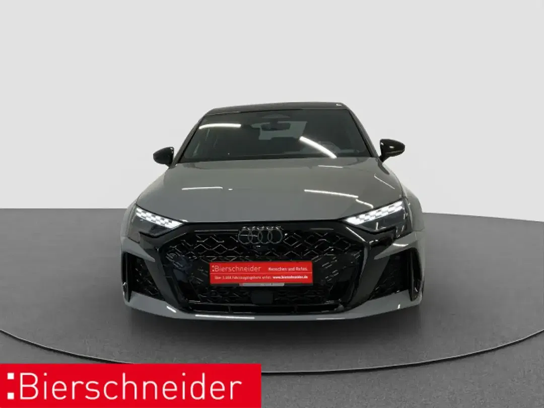 Audi RS3 - Thumbnail 1