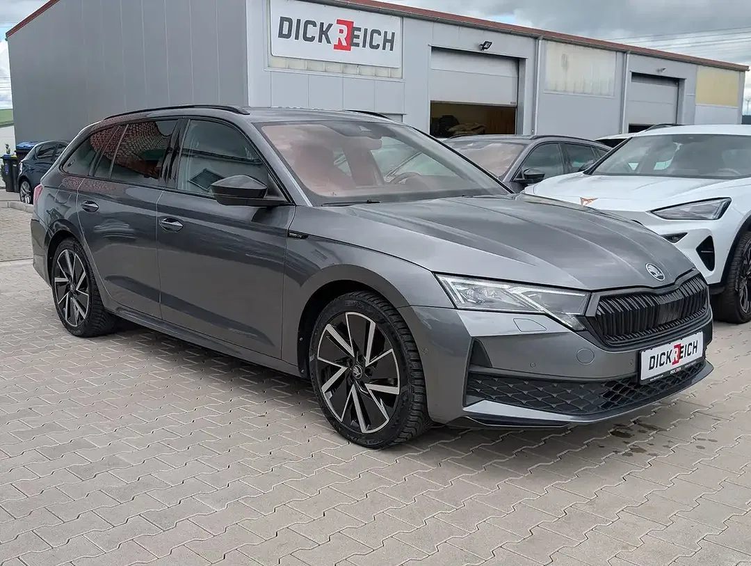 Skoda Octavia - Thumbnail 1