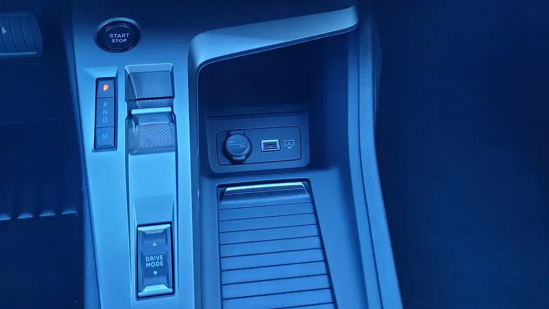 Peugeot 308 - Thumbnail 11