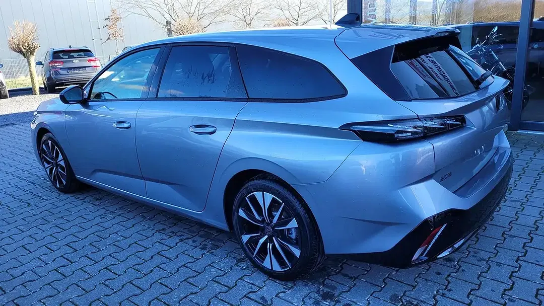 Peugeot 308 - Thumbnail 6