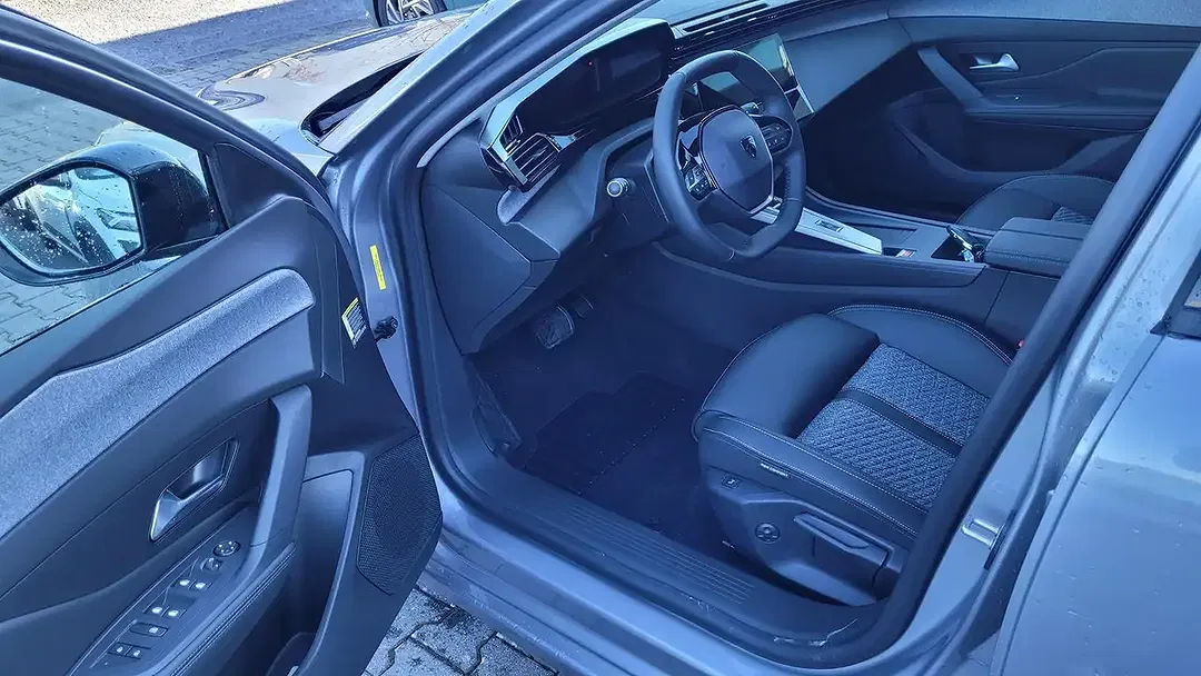 Peugeot 308 - Thumbnail 7