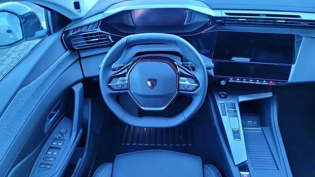 Peugeot 308 - Thumbnail 8