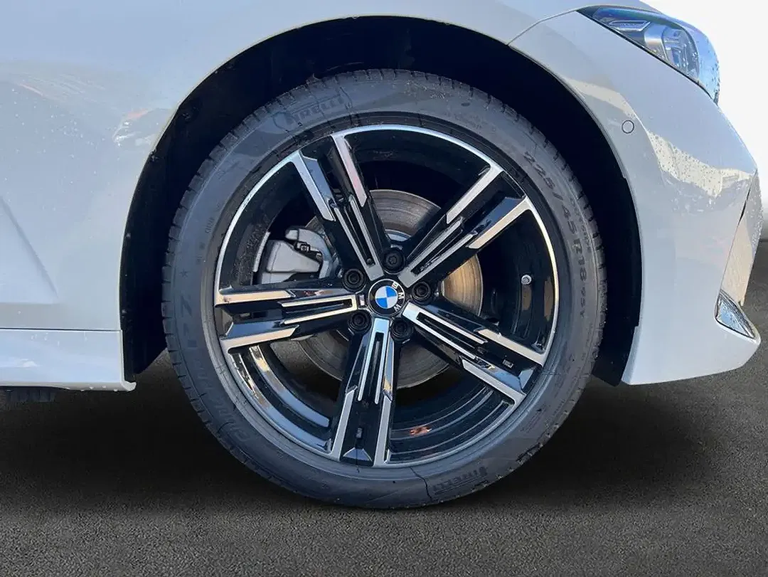 BMW 330 - Thumbnail 7