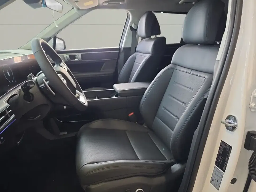 Hyundai SANTA FE - Thumbnail 10