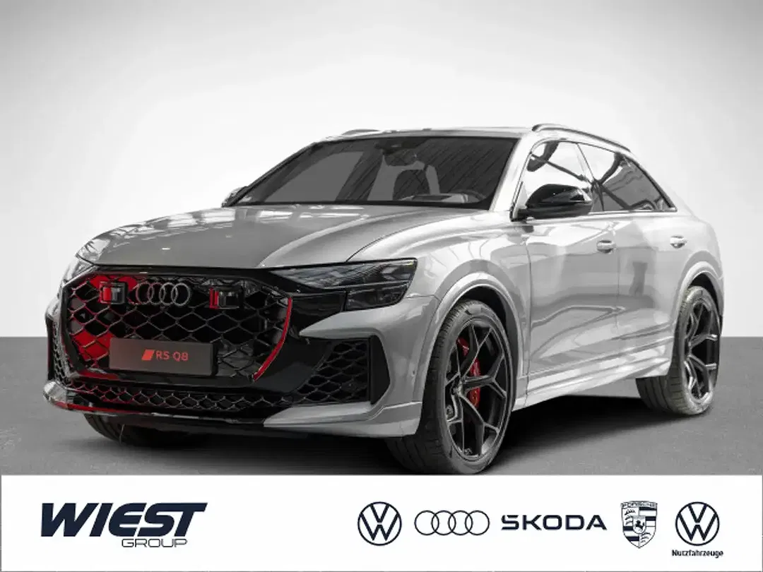 Audi RS Q8 - Thumbnail 1